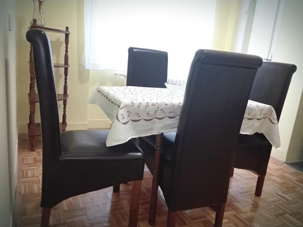 Apartment Jelena Belgrado Buitenkant foto